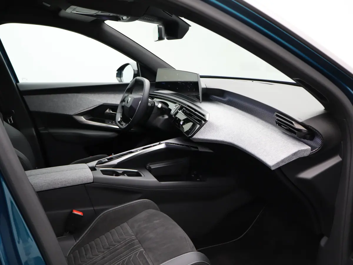 GT Avantage 210 74 kWh Navi | Airco | Cruise Control | Stoelverwarming | Camera | Apple Carplay/Android Auto | leder | LED