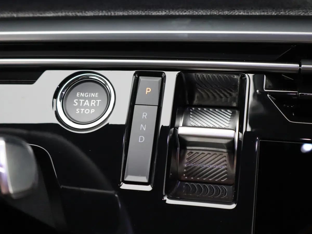 GT Avantage 210 74 kWh Navi | Airco | Cruise Control | Stoelverwarming | Camera | Apple Carplay/Android Auto | leder | LED