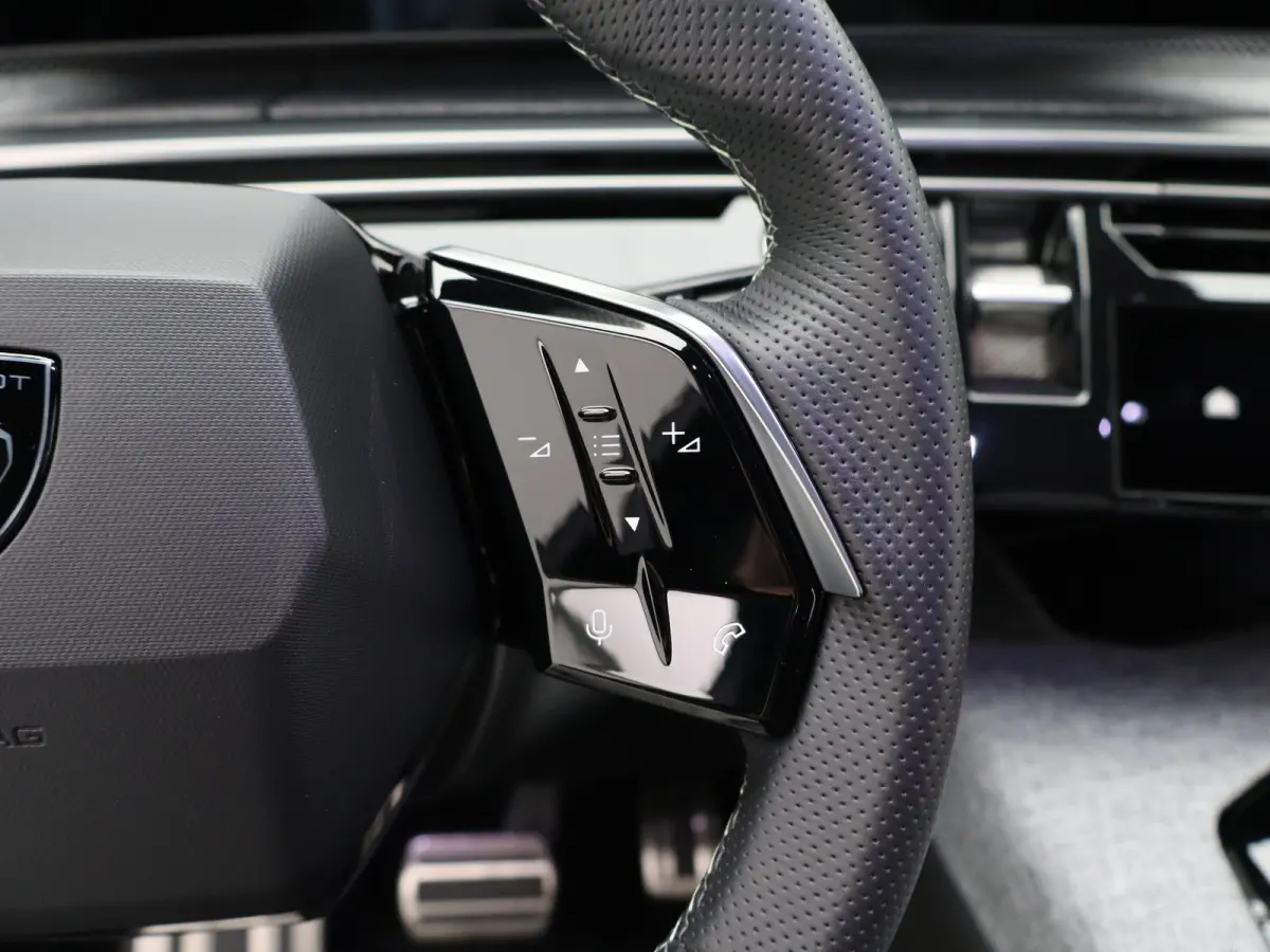 GT Avantage 210 74 kWh Navi | Airco | Cruise Control | Stoelverwarming | Camera | Apple Carplay/Android Auto | leder | LED