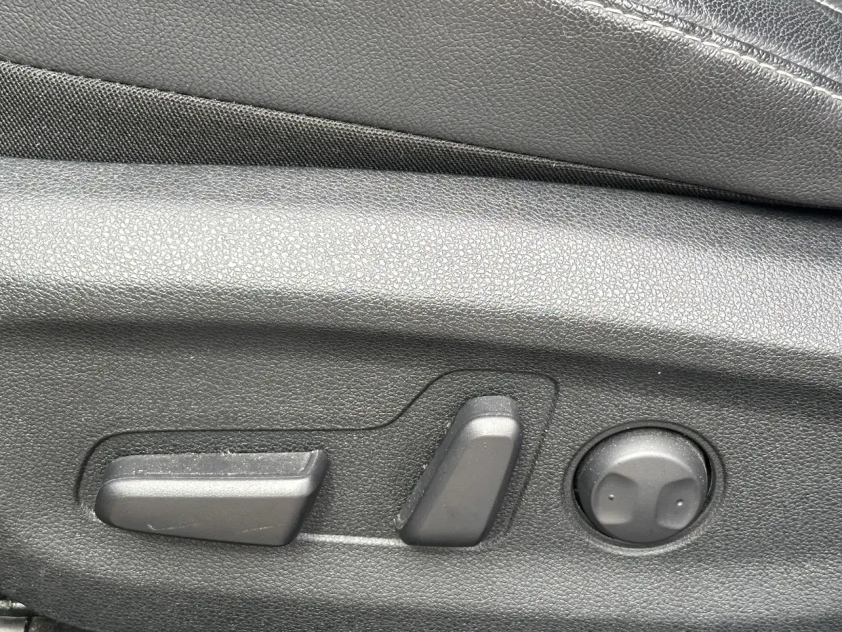 1.6 GDi PHEV ExecutiveLine Pano El stoelen
