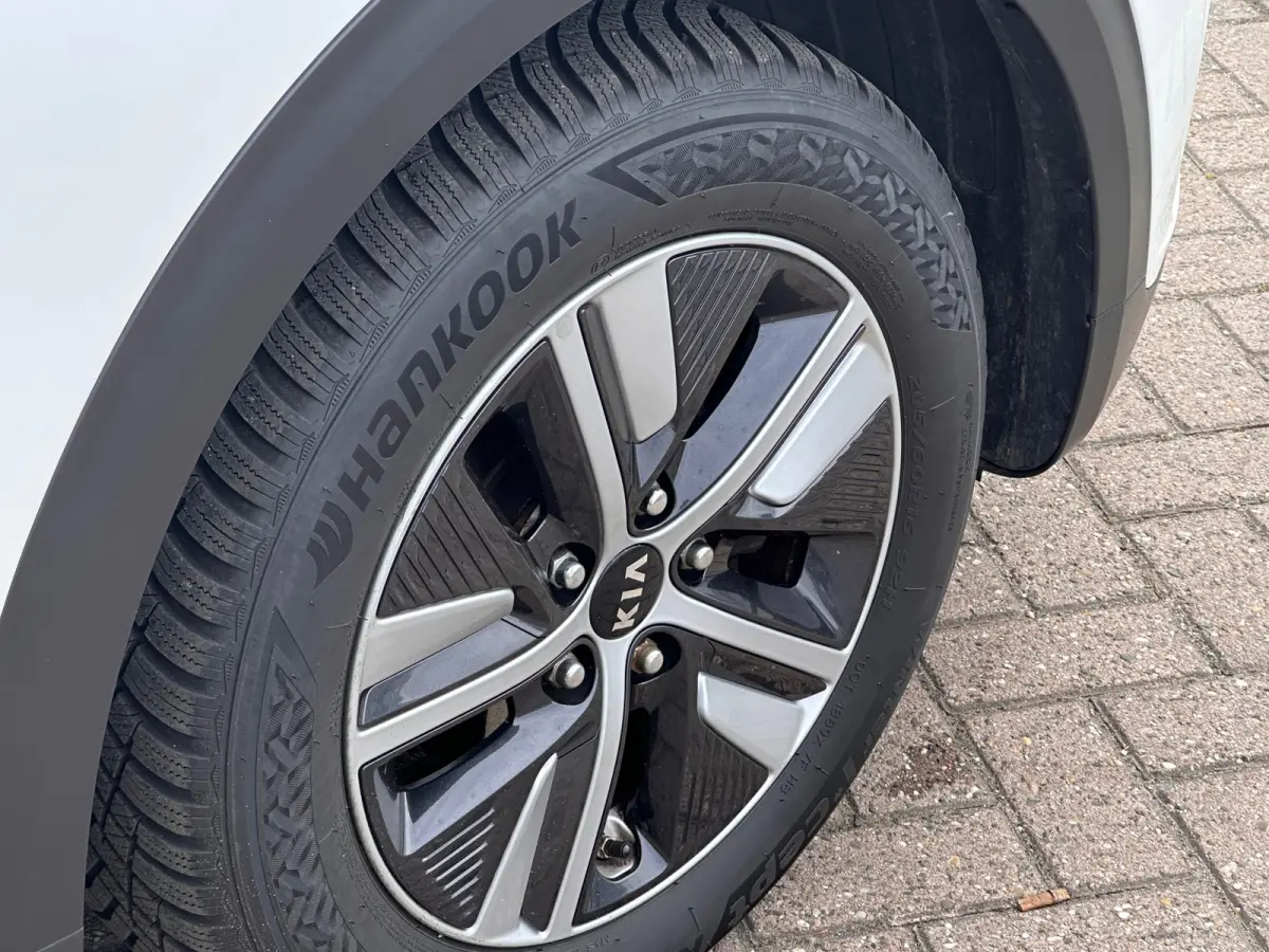 1.6 GDi PHEV ExecutiveLine Pano El stoelen