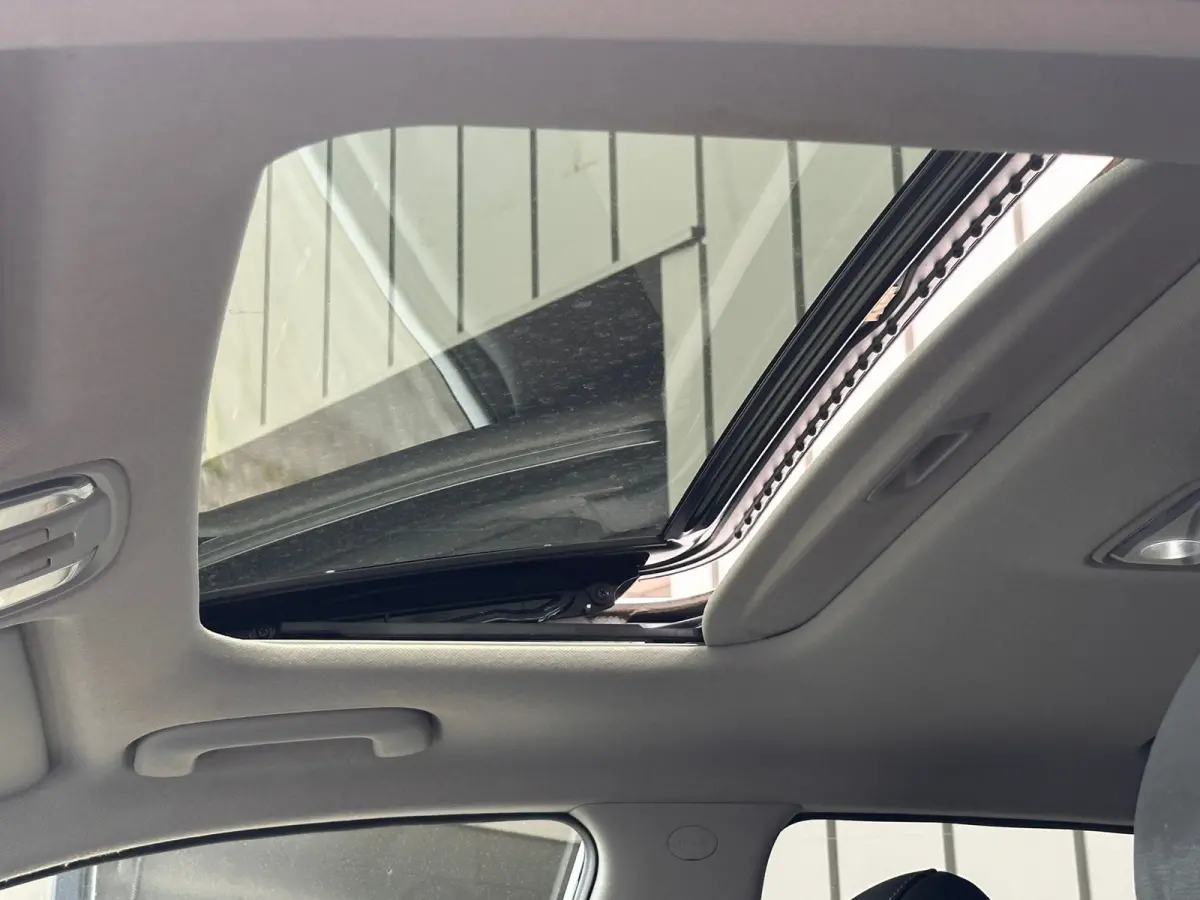 1.6 GDi PHEV ExecutiveLine Pano El stoelen