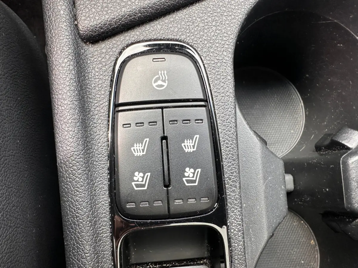 1.6 GDi PHEV ExecutiveLine Pano El stoelen