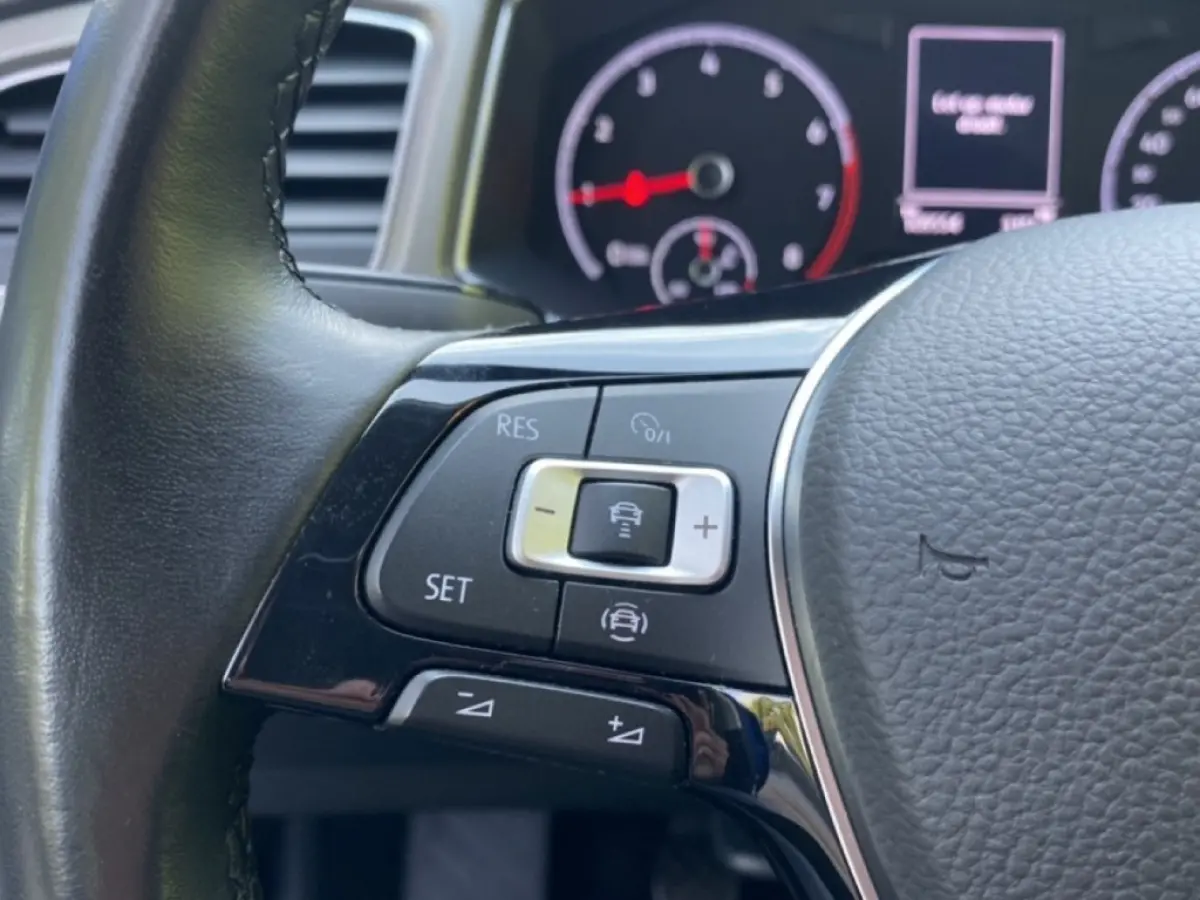 1.0 TSI STYLE BUSINESS CAMERA/ACC/CLIMA/DAB