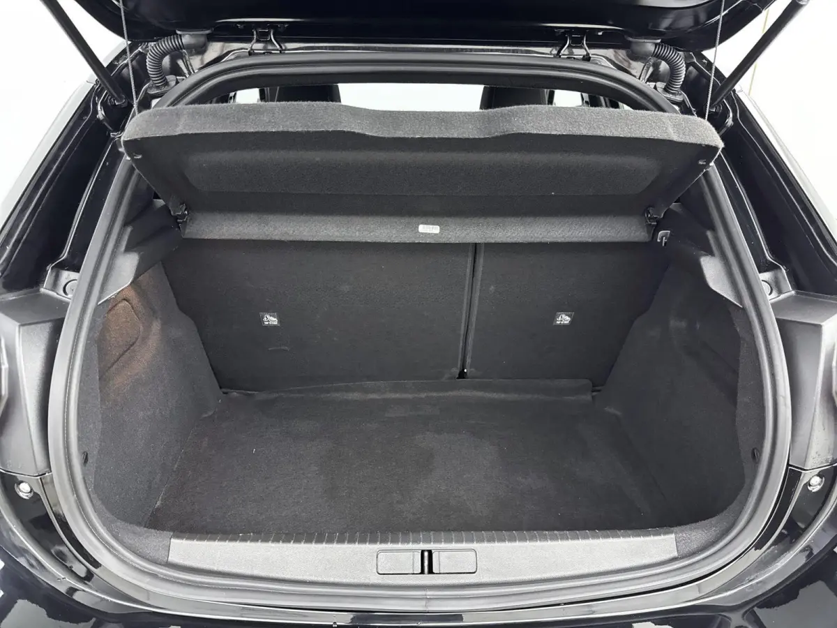 110pk Hybrid GS Automaat | Camera | Carplay | Navigatie | Parkeersensoren V+A | Achterspoiler