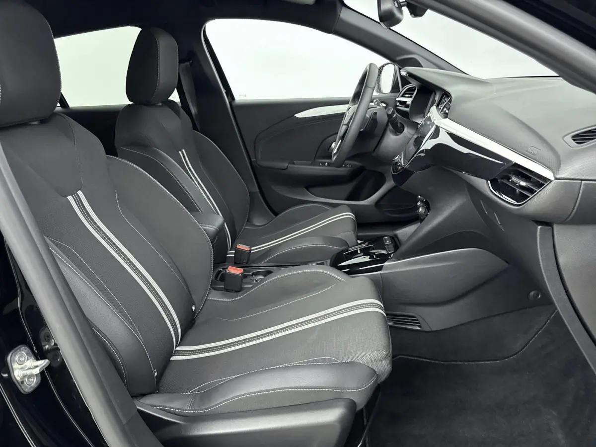 110pk Hybrid GS Automaat | Camera | Carplay | Navigatie | Parkeersensoren V+A | Achterspoiler