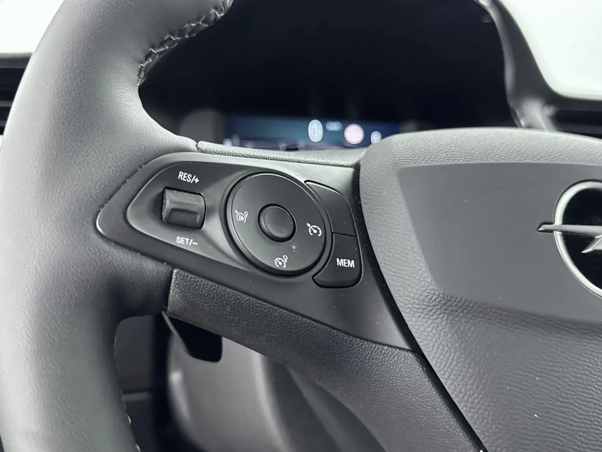 110pk Hybrid GS Automaat | Camera | Carplay | Navigatie | Parkeersensoren V+A | Achterspoiler