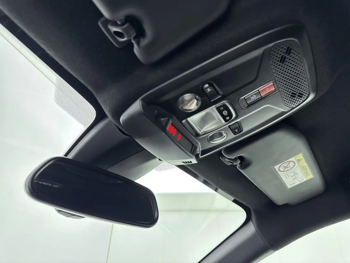 110pk Hybrid GS Automaat | Camera | Carplay | Navigatie | Parkeersensoren V+A | Achterspoiler