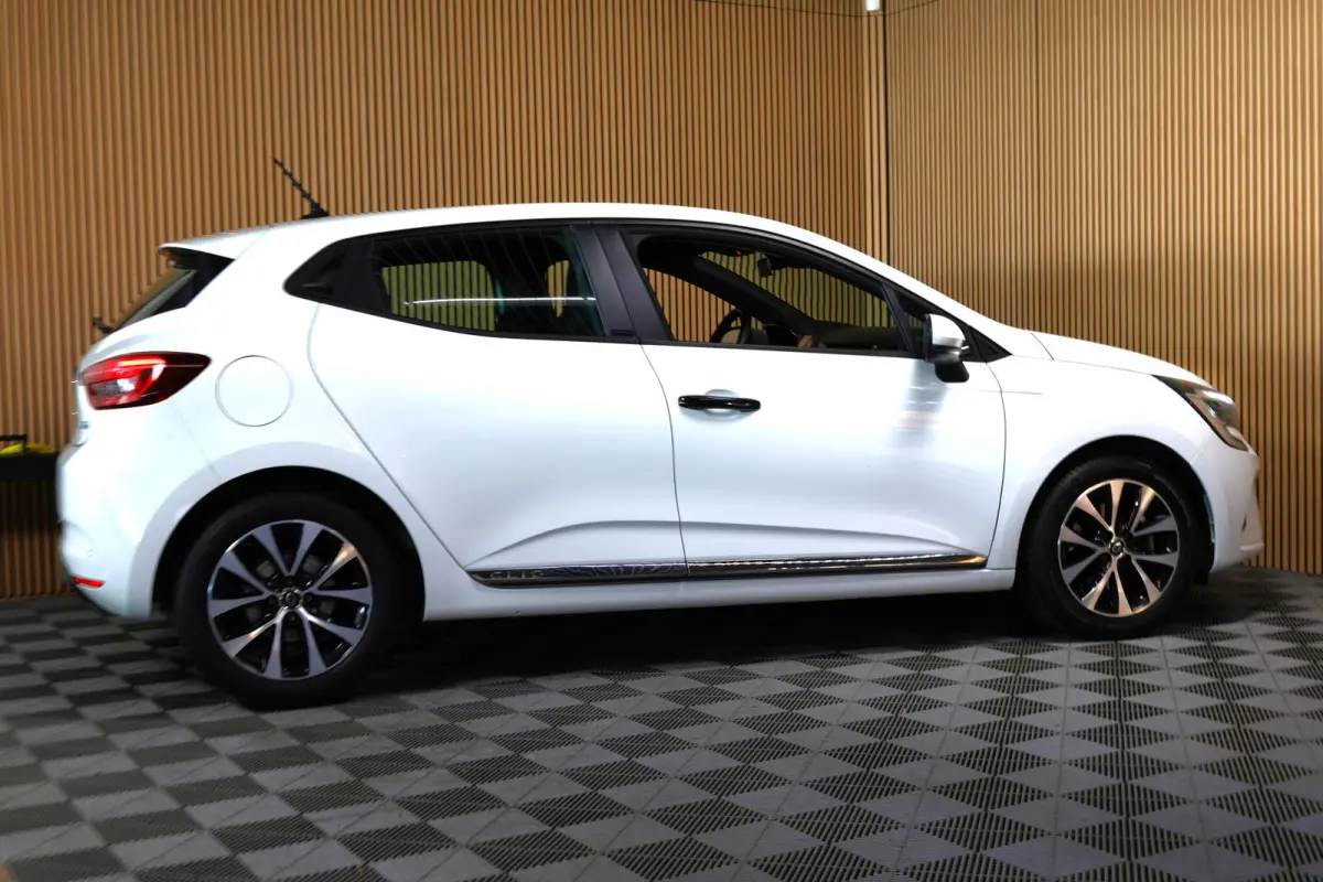 1.6 E-Tech Hybrid 140 Business Zen AVM NAVI AUTOMAAT PDC CRUISE "21