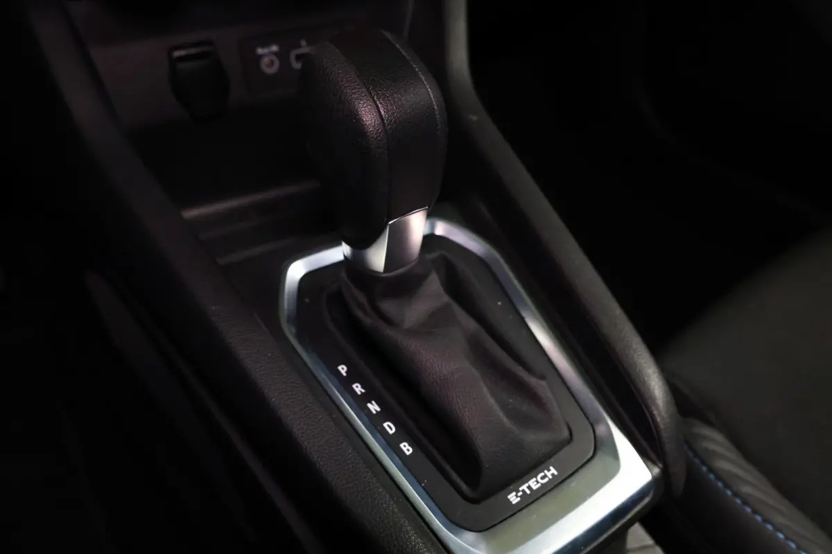 1.6 E-Tech Hybrid 140 Business Zen AVM NAVI AUTOMAAT PDC CRUISE "21