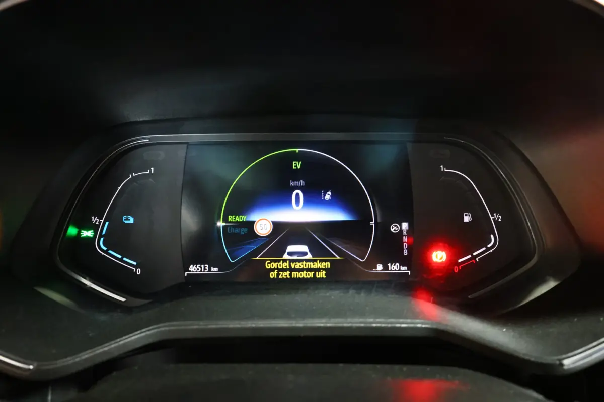 1.6 E-Tech Hybrid 140 Business Zen AVM NAVI AUTOMAAT PDC CRUISE "21