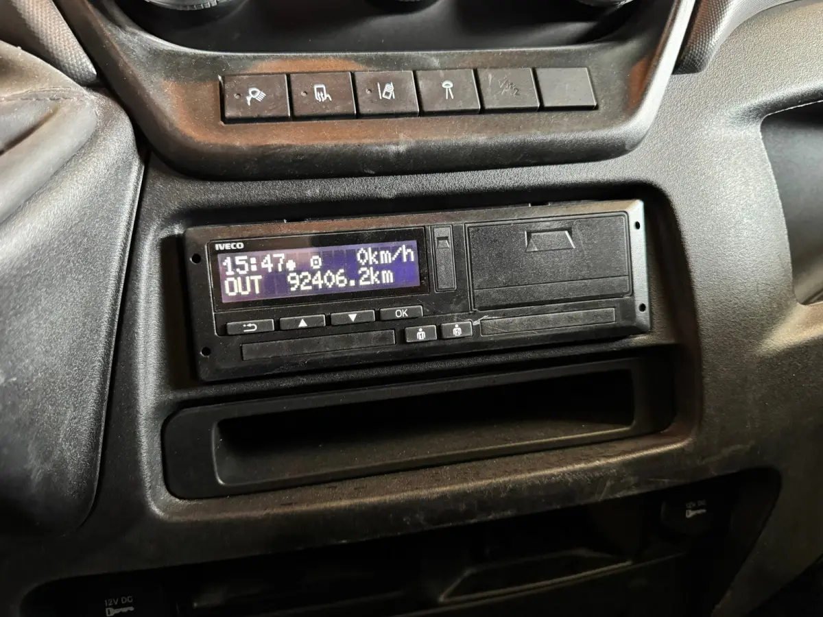 L3H2 50C21 AUT. NAVI-CARPLAY-PDC-CAMERA-CRUISE-CLIMATE-TREKHAAK