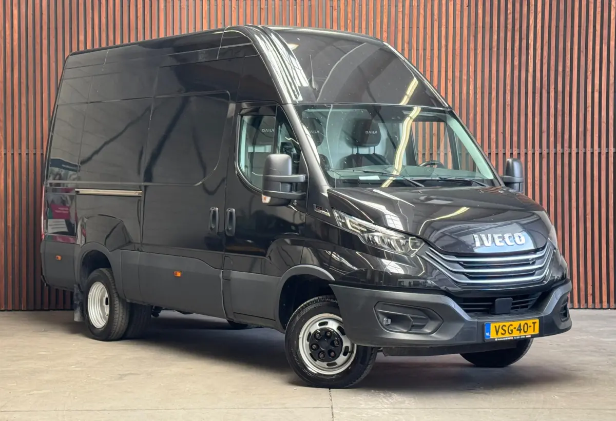 L3H2 50C21 AUT. NAVI-CARPLAY-PDC-CAMERA-CRUISE-CLIMATE-TREKHAAK