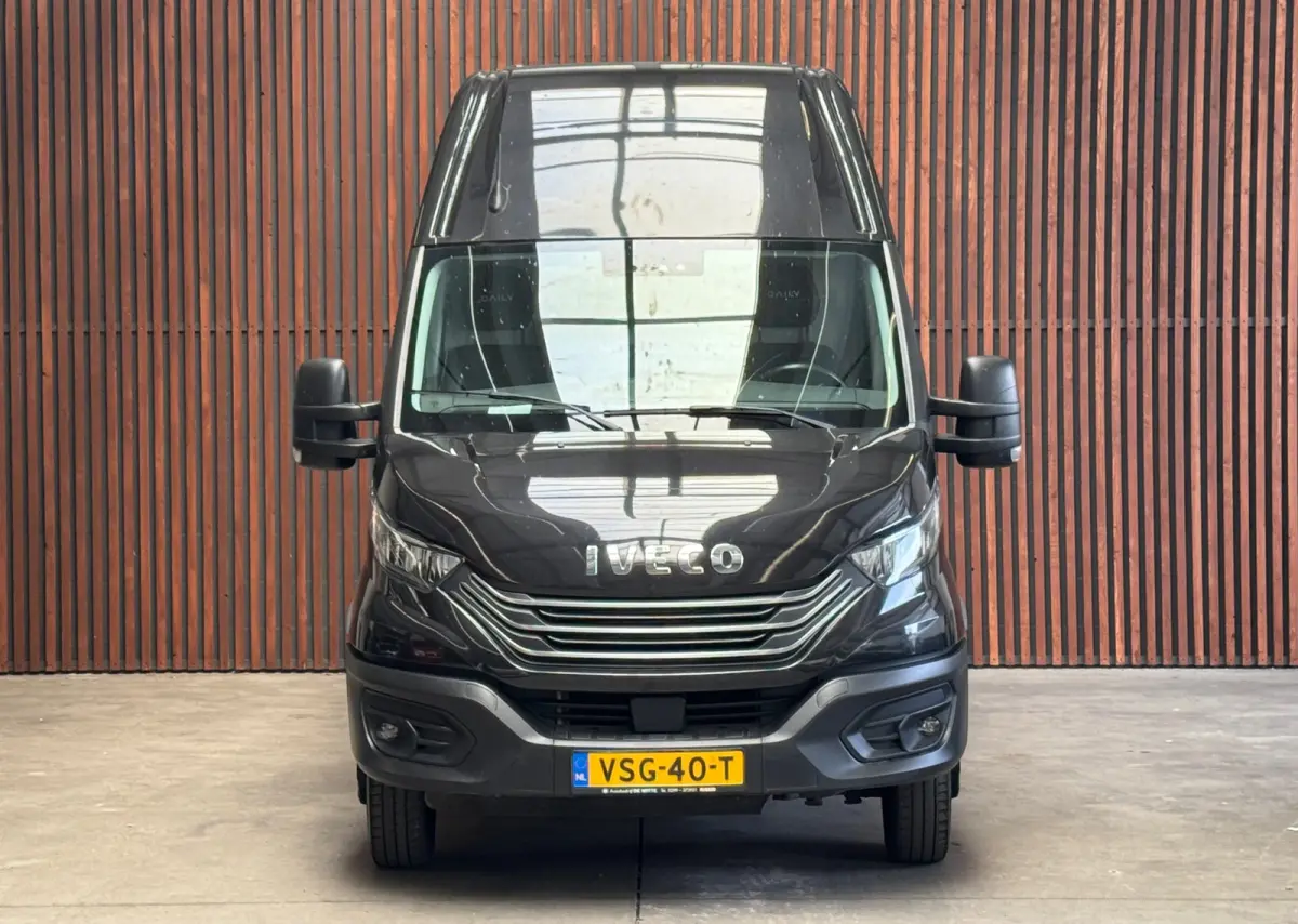 L3H2 50C21 AUT. NAVI-CARPLAY-PDC-CAMERA-CRUISE-CLIMATE-TREKHAAK
