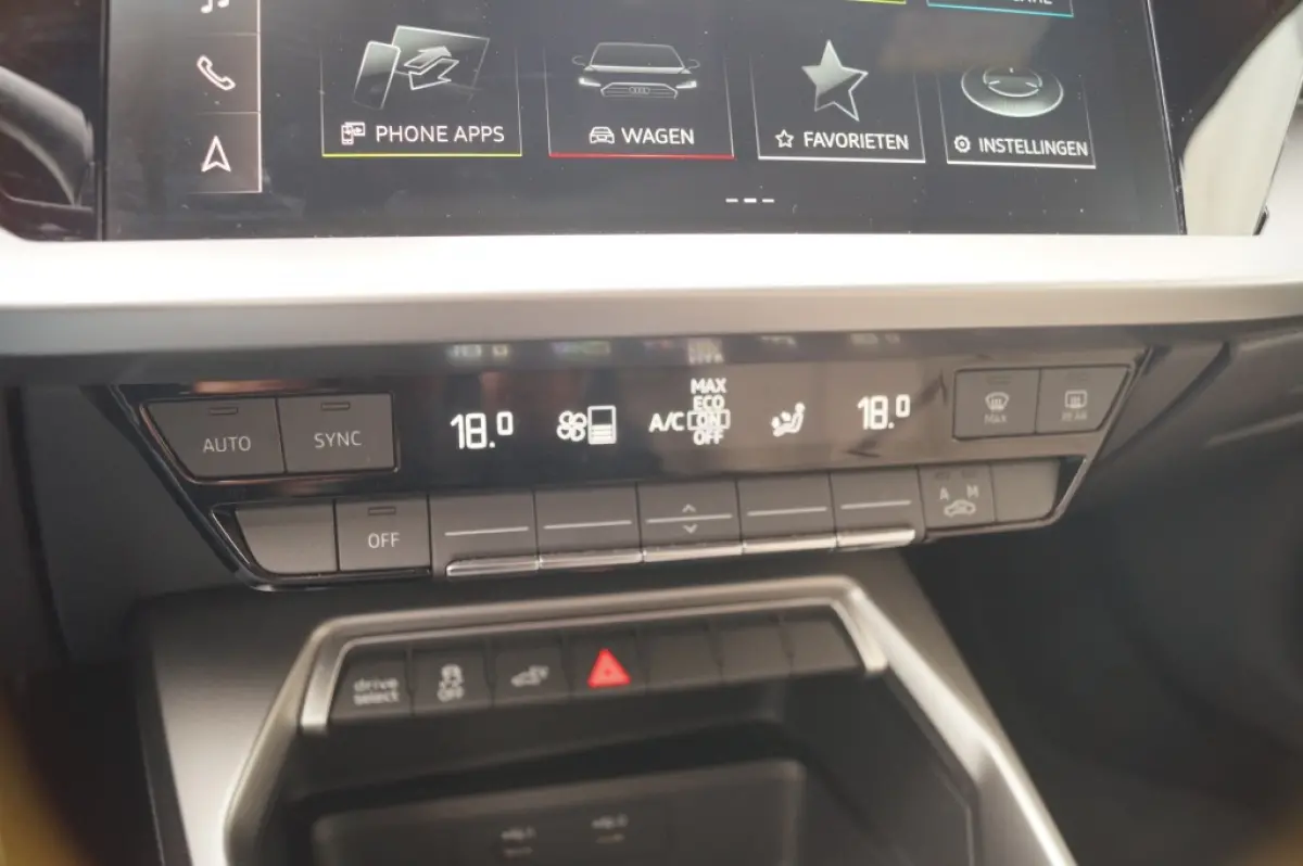 40 TFSIe PHEV Business Edition -PANO-LEER-ECC-