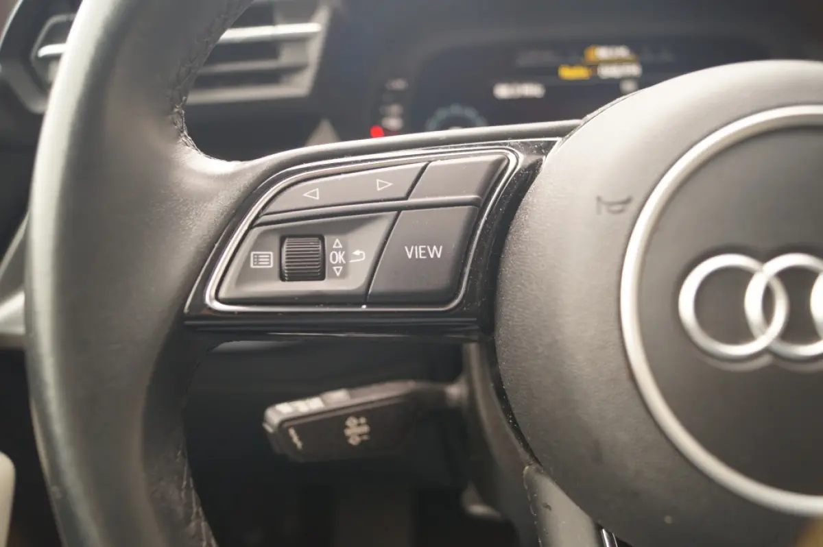 40 TFSIe PHEV Business Edition -PANO-LEER-ECC-