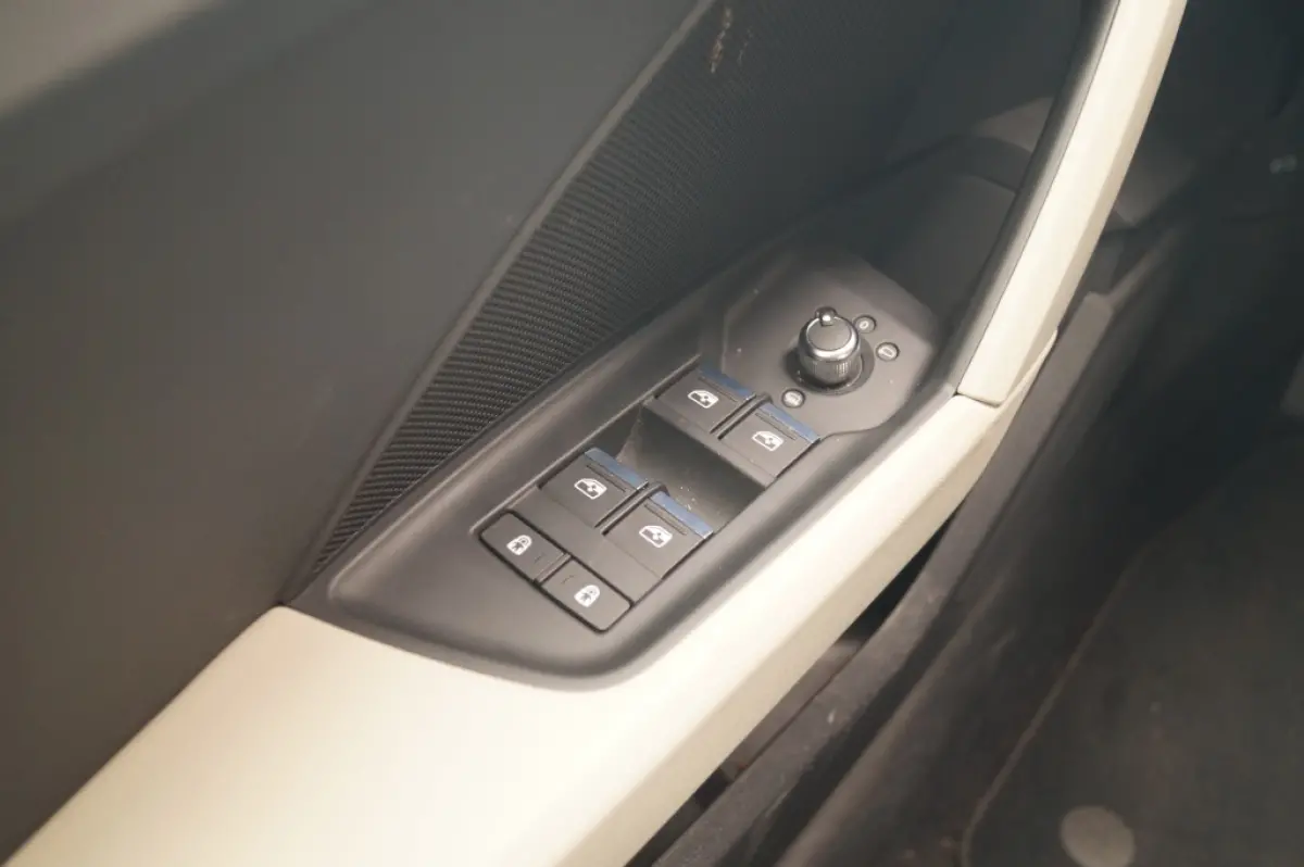 40 TFSIe PHEV Business Edition -PANO-LEER-ECC-