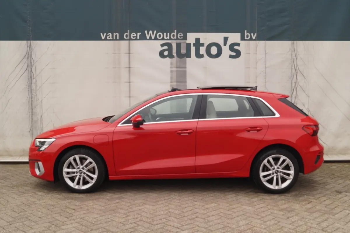 40 TFSIe PHEV Business Edition -PANO-LEER-ECC-