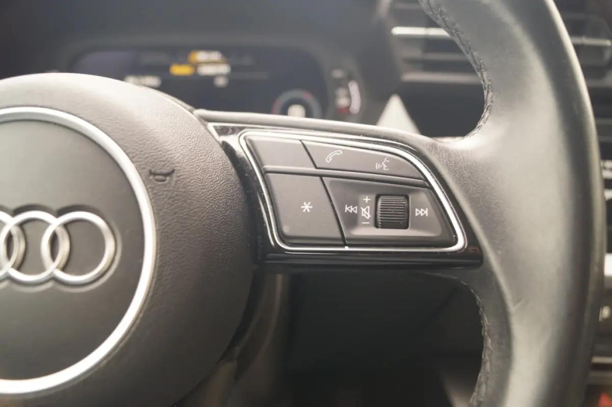 40 TFSIe PHEV Business Edition -PANO-LEER-ECC-