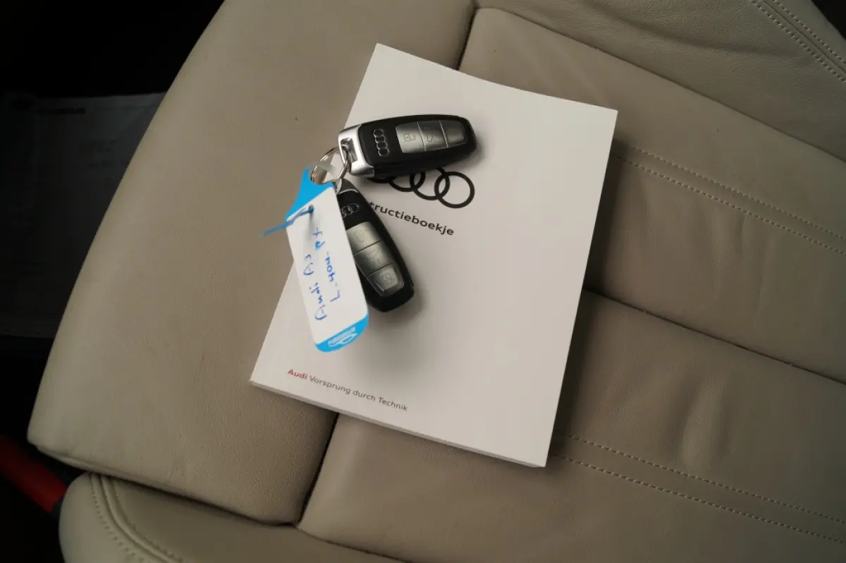 40 TFSIe PHEV Business Edition -PANO-LEER-ECC-