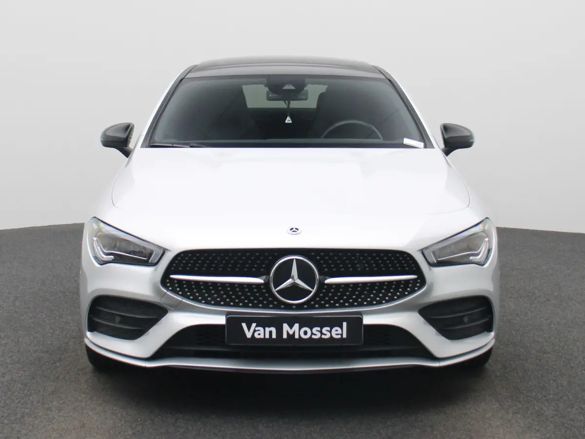 CLA 250 e AMG Line | PANORAMADAK | SFEERVERLICHTING | ACHTERUITRIJCAMERA | CRUISE CONTROL | BLUETOOTH |