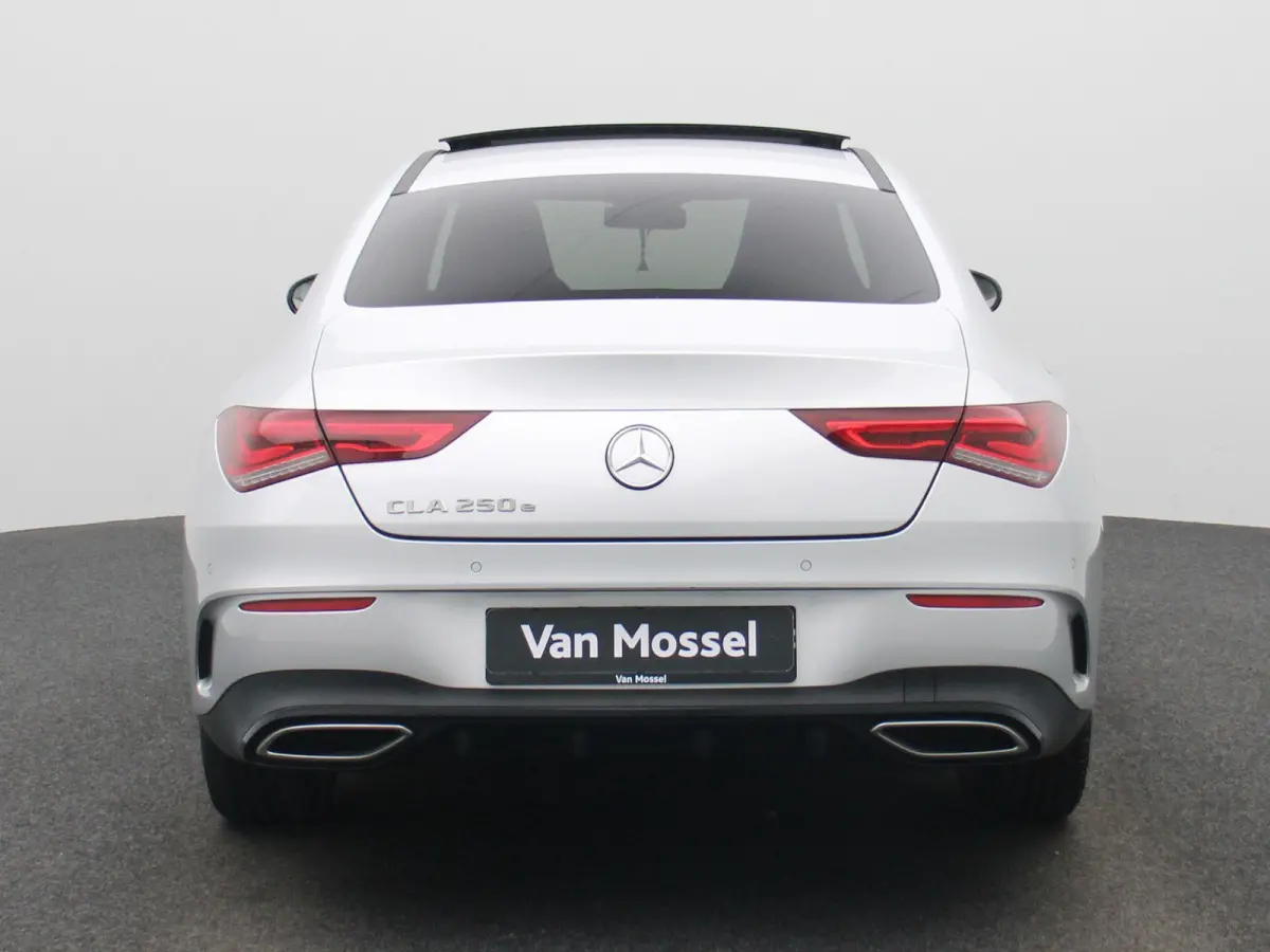 CLA 250 e AMG Line | PANORAMADAK | SFEERVERLICHTING | ACHTERUITRIJCAMERA | CRUISE CONTROL | BLUETOOTH |