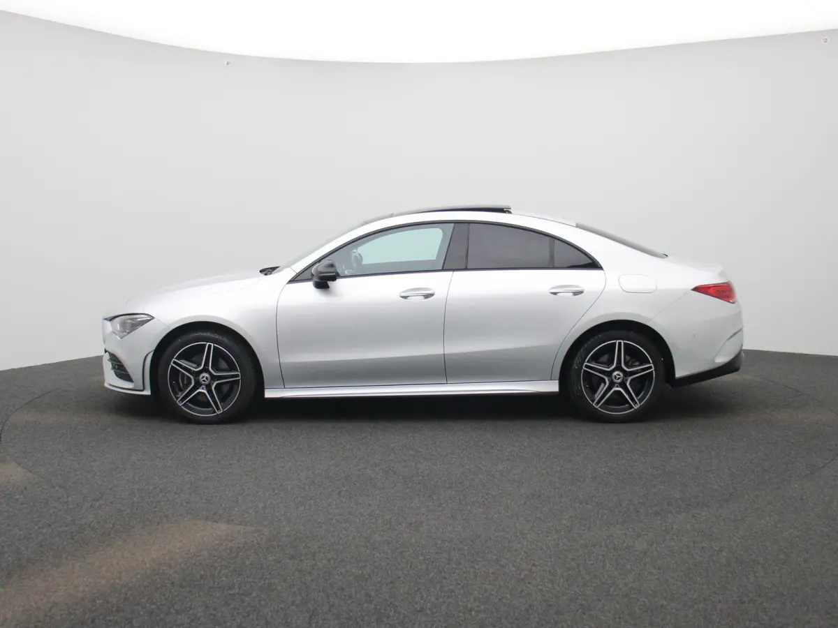 CLA 250 e AMG Line | PANORAMADAK | SFEERVERLICHTING | ACHTERUITRIJCAMERA | CRUISE CONTROL | BLUETOOTH |