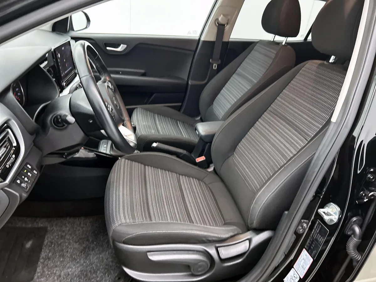 1.0 T-GDi MHEV DynamicPlusLine | Navigatie | Apple Carplay/ Android Auto | Climate control | Parkeer sensoren | Camera | Cruise Control | LMV |