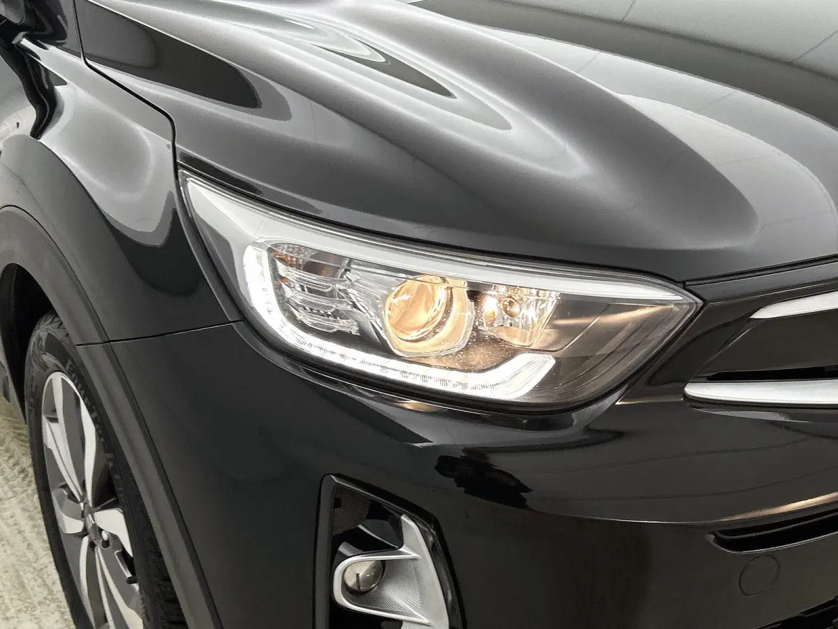 1.0 T-GDi MHEV DynamicPlusLine | Navigatie | Apple Carplay/ Android Auto | Climate control | Parkeer sensoren | Camera | Cruise Control | LMV |