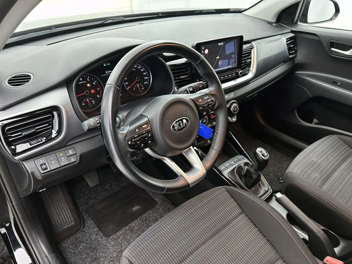 1.0 T-GDi MHEV DynamicPlusLine | Navigatie | Apple Carplay/ Android Auto | Climate control | Parkeer sensoren | Camera | Cruise Control | LMV |