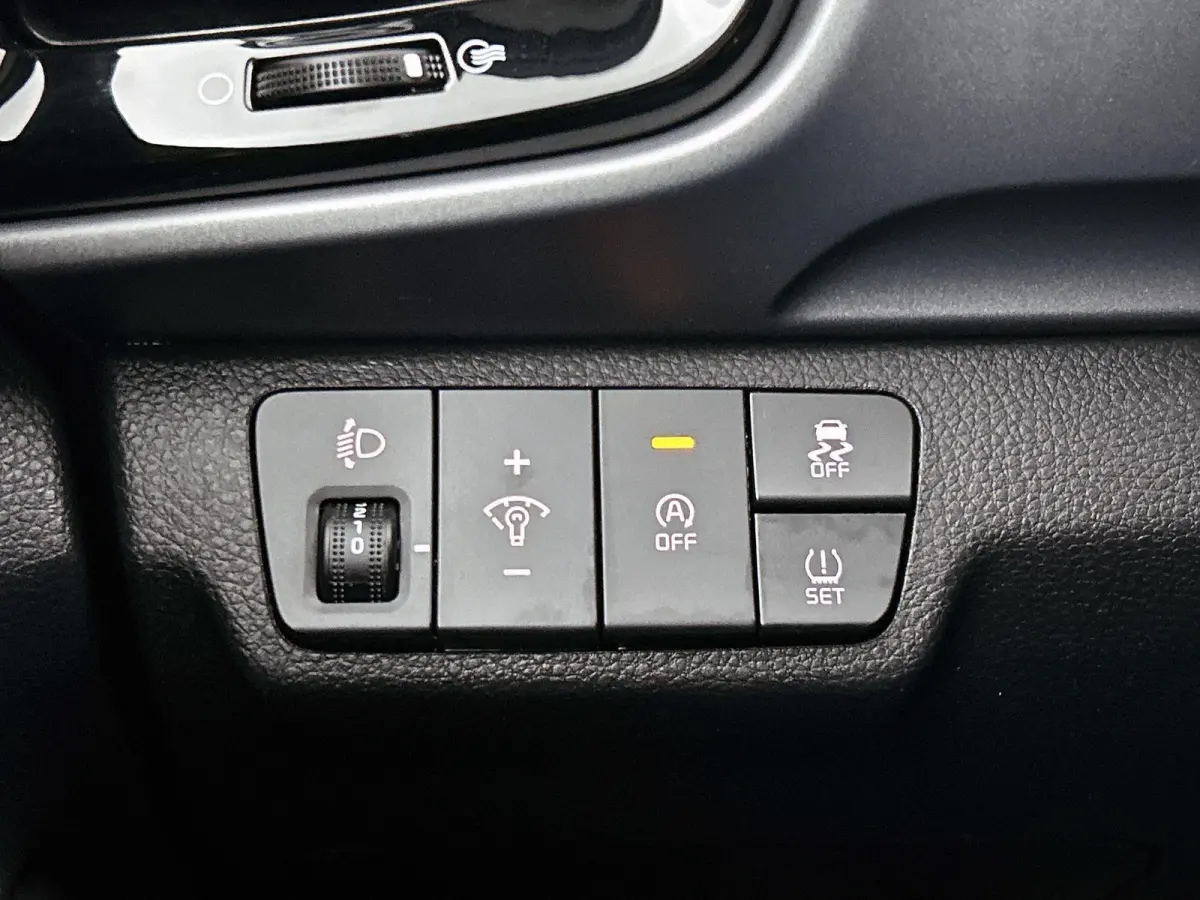 1.0 T-GDi MHEV DynamicPlusLine | Navigatie | Apple Carplay/ Android Auto | Climate control | Parkeer sensoren | Camera | Cruise Control | LMV |