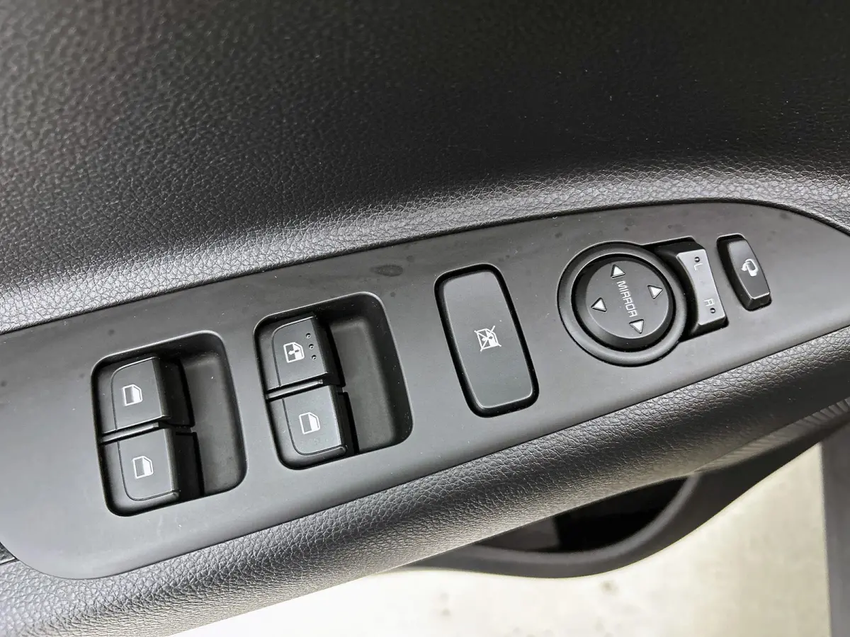 1.0 T-GDi MHEV DynamicPlusLine | Navigatie | Apple Carplay/ Android Auto | Climate control | Parkeer sensoren | Camera | Cruise Control | LMV |