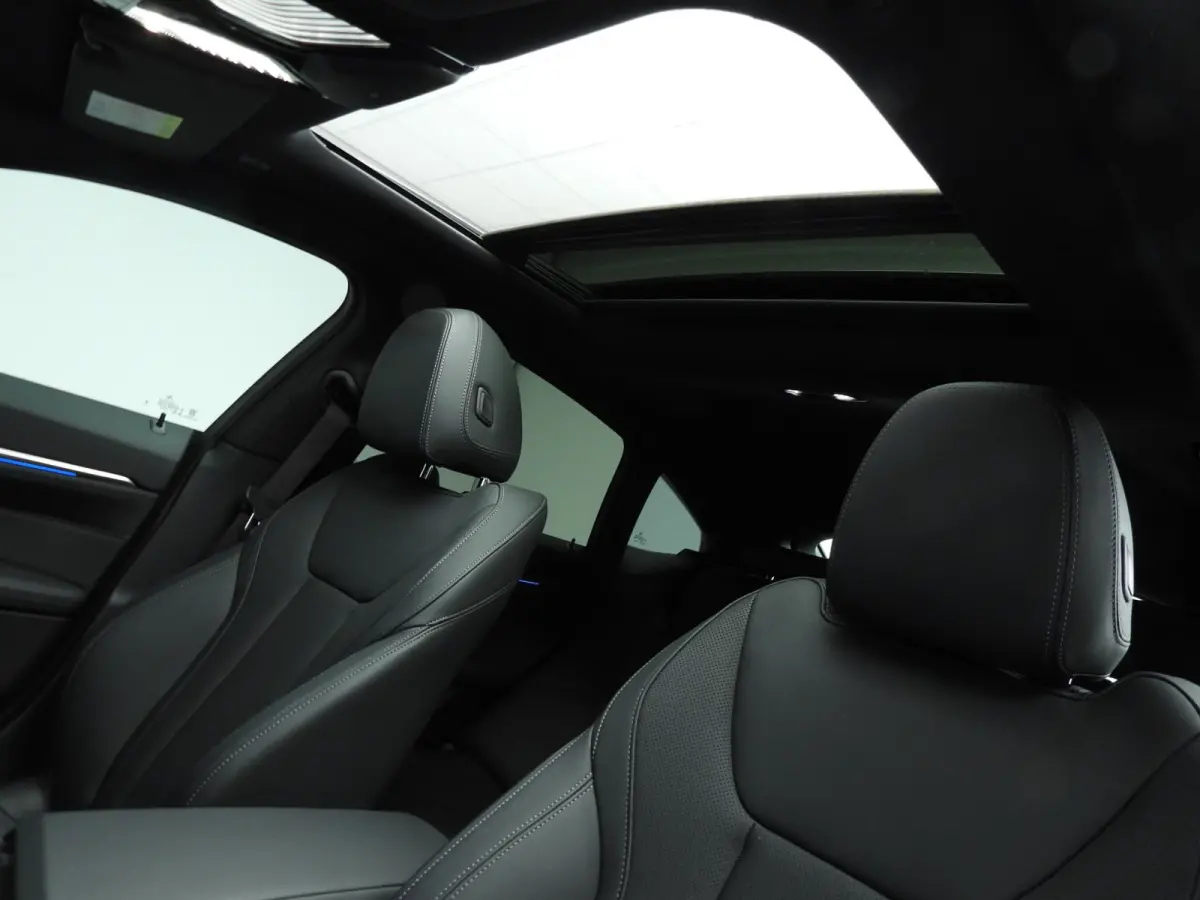 430i xDrive | M-Sportpakket | LED | Navigatie | Schuifdak | Sportstoelen | Stoelverwarming | DAB | Alu 18 inch