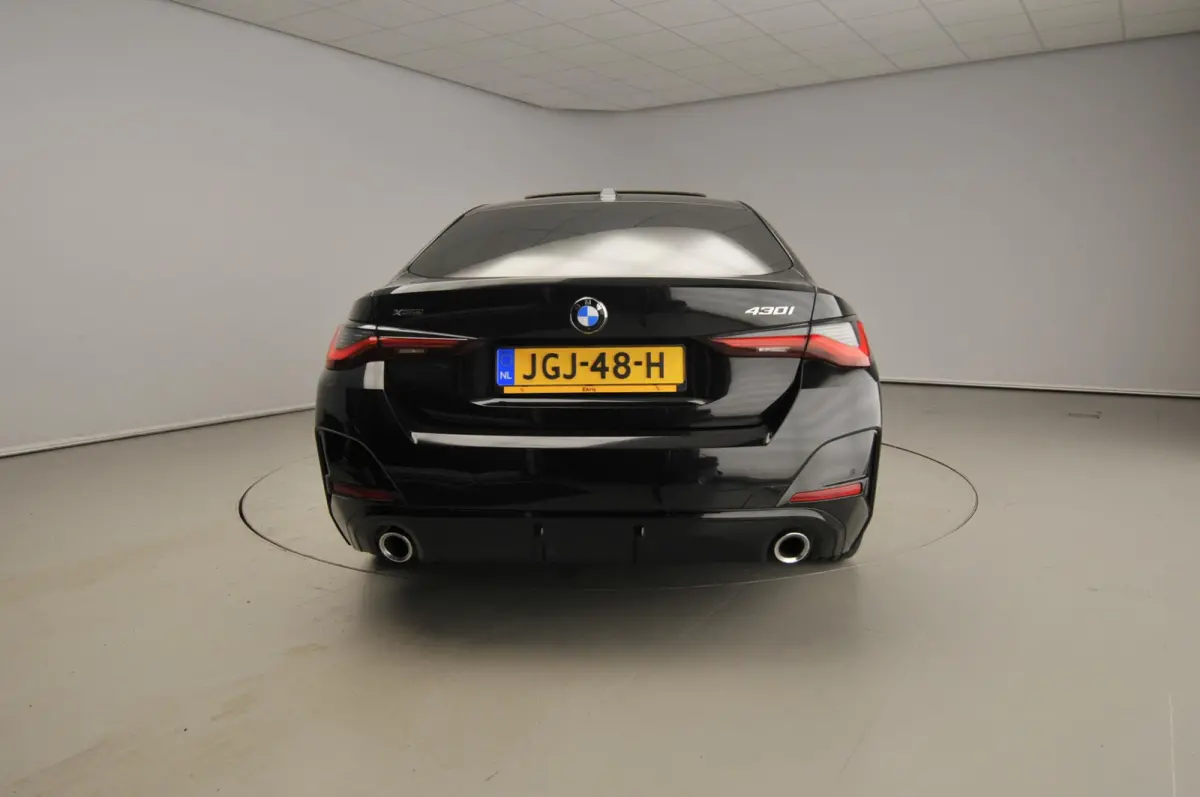 430i xDrive | M-Sportpakket | LED | Navigatie | Schuifdak | Sportstoelen | Stoelverwarming | DAB | Alu 18 inch