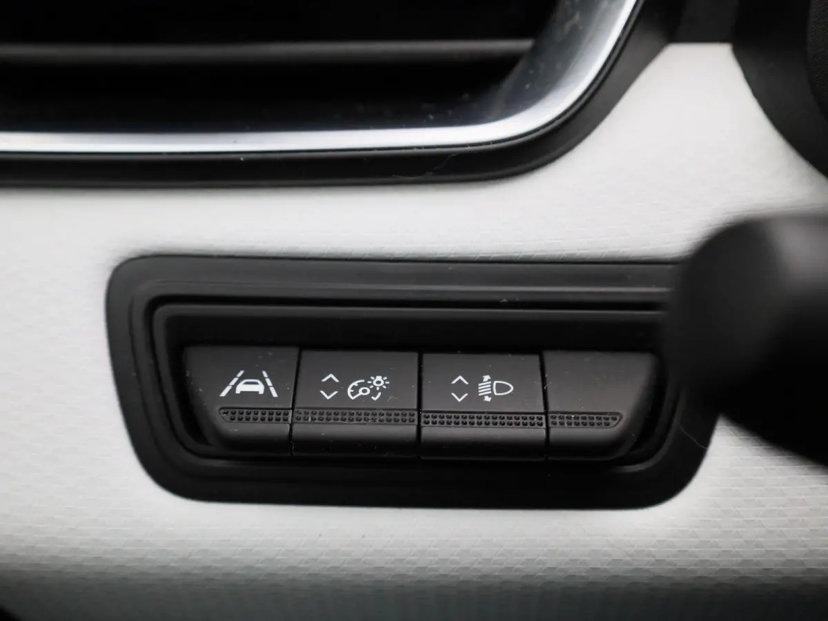1.0 TCe 90 Evolution | APPLE CARPLAY - ANDROID AUTO | CRUISE CONTROL | AIRCO | PARKEERSENSOREN |
