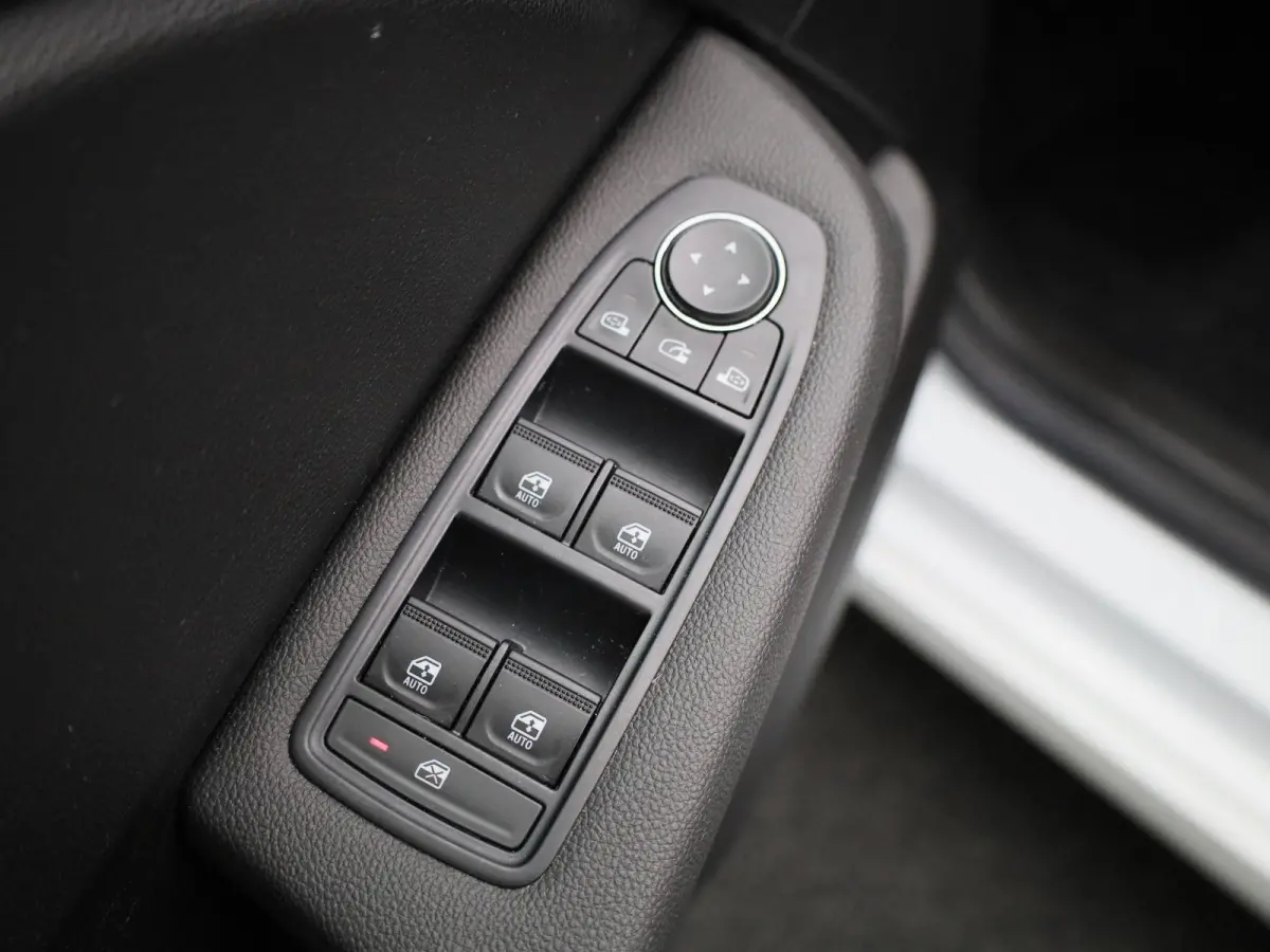 1.0 TCe 90 Evolution | APPLE CARPLAY - ANDROID AUTO | CRUISE CONTROL | AIRCO | PARKEERSENSOREN |