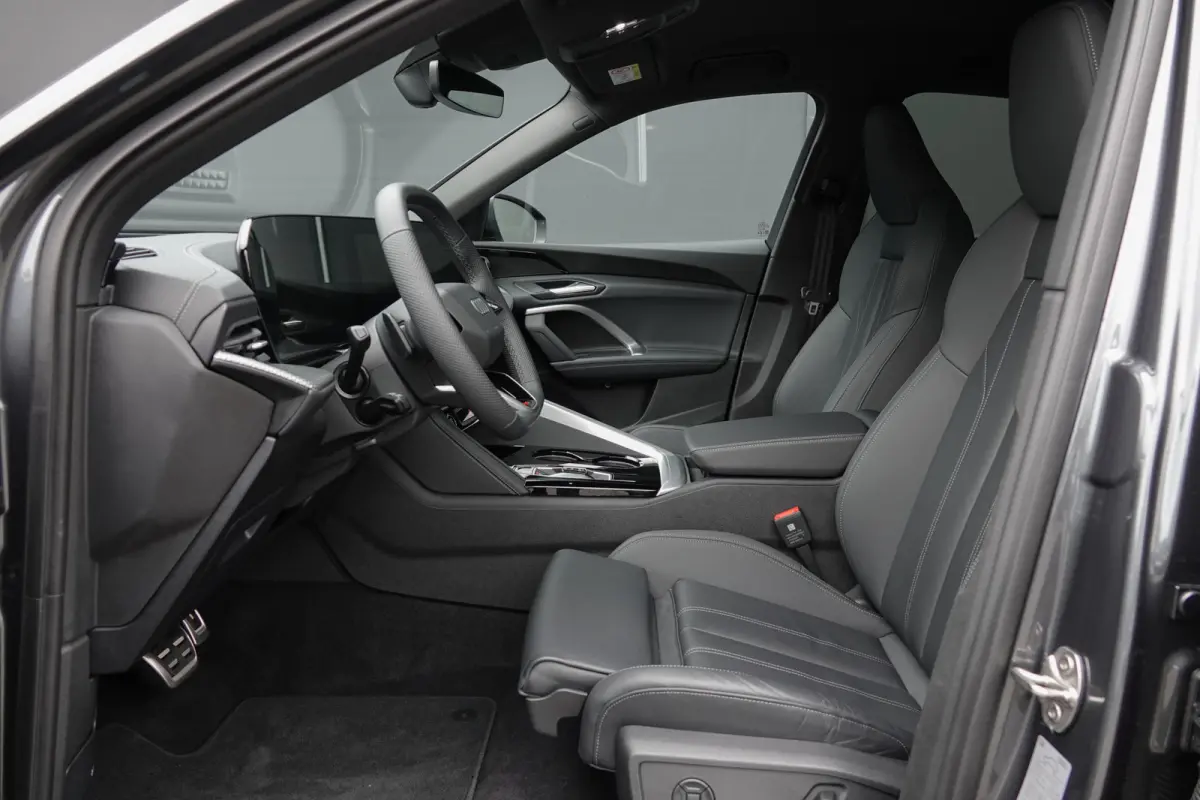 e-hybrid | Quattro | S-Line | MMI Bijrijdersdisplay | Tech Plus | 360° Camera | Trekhaak | 22''