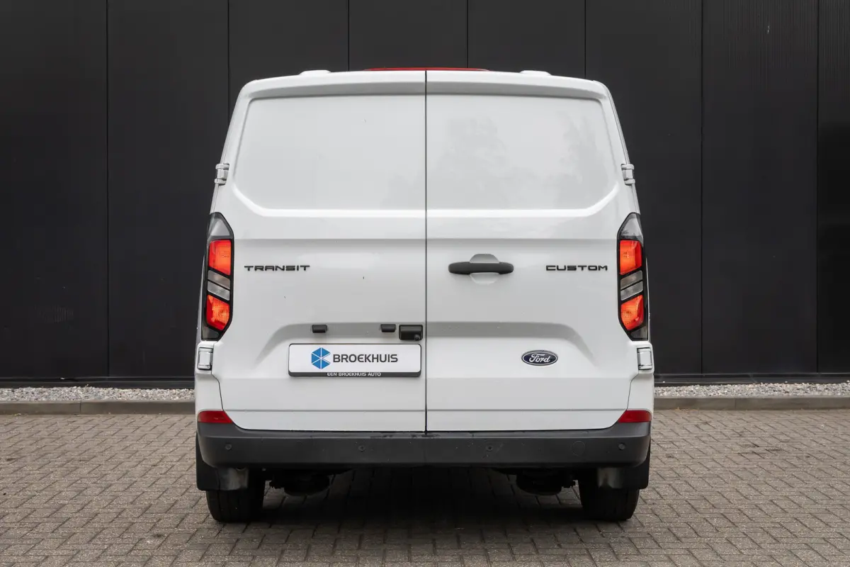300 2.0 TDCI L2H1 Trend | Camera | 100% Dealer Onderhouden! | Climate Control | Keyless Start | Digitaal Dashboard | Parkeersensoren | Verkeersbord Detectie
