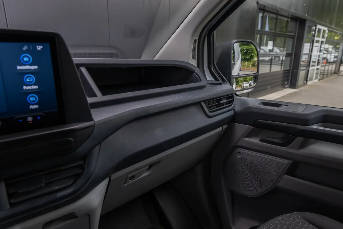 300 2.0 TDCI L2H1 Trend | Camera | 100% Dealer Onderhouden! | Climate Control | Keyless Start | Digitaal Dashboard | Parkeersensoren | Verkeersbord Detectie