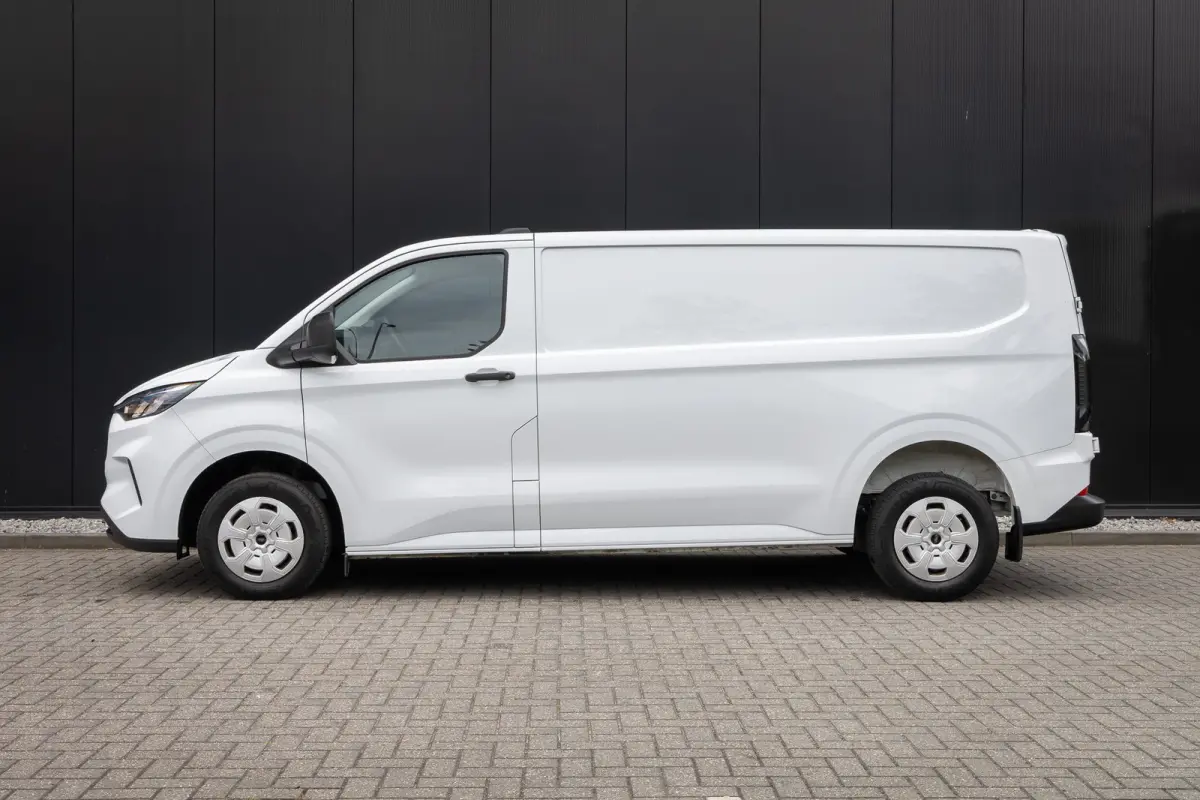 300 2.0 TDCI L2H1 Trend | Camera | 100% Dealer Onderhouden! | Climate Control | Keyless Start | Digitaal Dashboard | Parkeersensoren | Verkeersbord Detectie