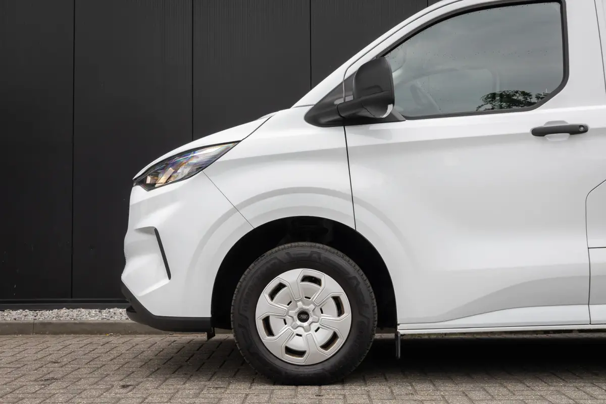 300 2.0 TDCI L2H1 Trend | Camera | 100% Dealer Onderhouden! | Climate Control | Keyless Start | Digitaal Dashboard | Parkeersensoren | Verkeersbord Detectie