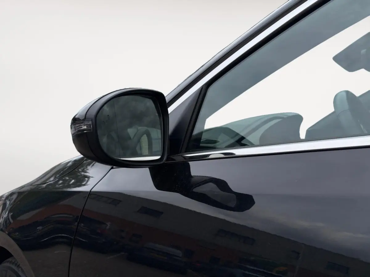 1.0 T-GDi MHEV Design Edition Automaat | Navi | Clima | Adaptive Cruise | Camera | Stoel-/Stuurverwarming | JBL Soundsysteem | LED Koplampen