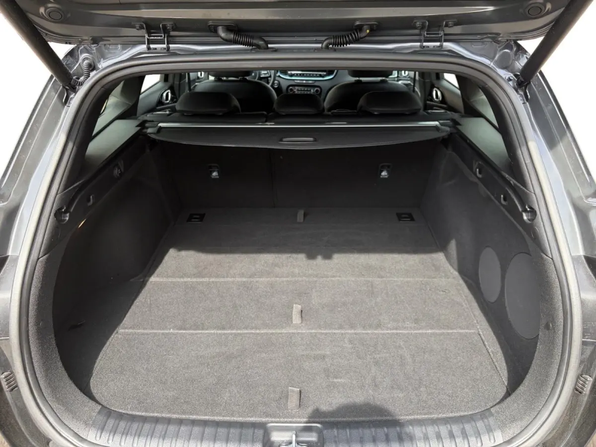 1.0 T-GDi MHEV Design Edition Automaat | Navi | Clima | Adaptive Cruise | Camera | Stoel-/Stuurverwarming | JBL Soundsysteem | LED Koplampen