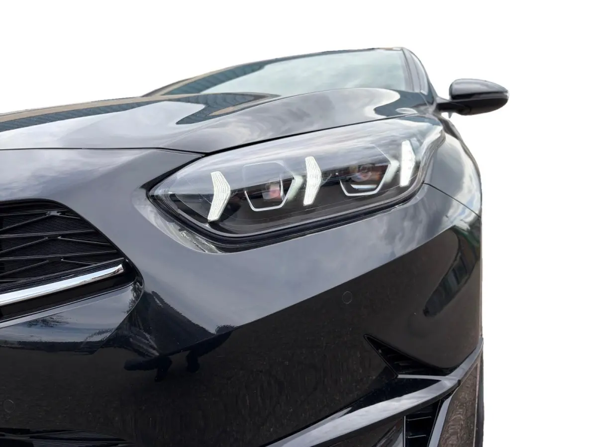 1.0 T-GDi MHEV Design Edition Automaat | Navi | Clima | Adaptive Cruise | Camera | Stoel-/Stuurverwarming | JBL Soundsysteem | LED Koplampen