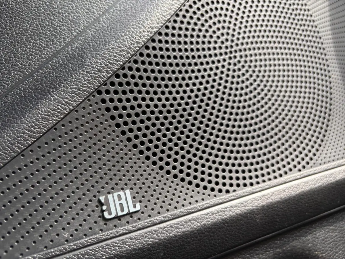 1.0 T-GDi MHEV Design Edition Automaat | Navi | Clima | Adaptive Cruise | Camera | Stoel-/Stuurverwarming | JBL Soundsysteem | LED Koplampen