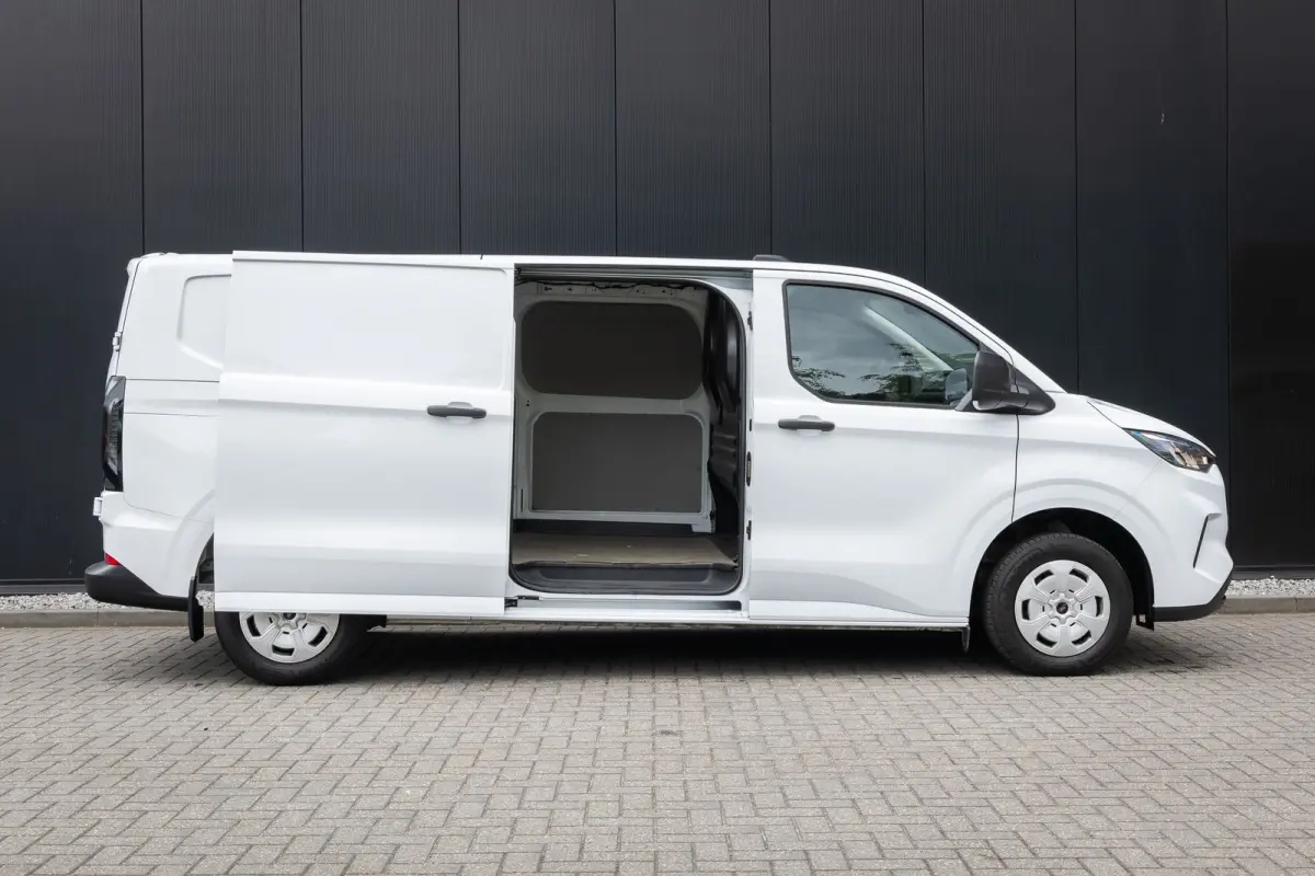 300 2.0 TDCI L2H1 Trend | Camera | Climate Control | Keyless Start | Digitaal Dashboard | Parkeersensoren | Verkeersbord Detectie