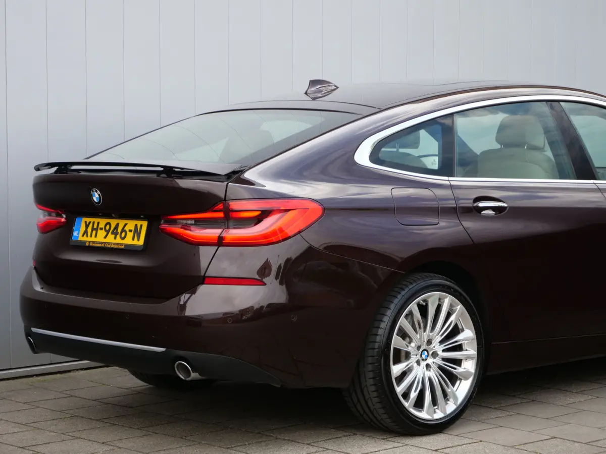 Gran Turismo 630i High Executive 259 Pk Automaat Navi / DAB / Apple Carplay / Camera / Leer / Pano-dak