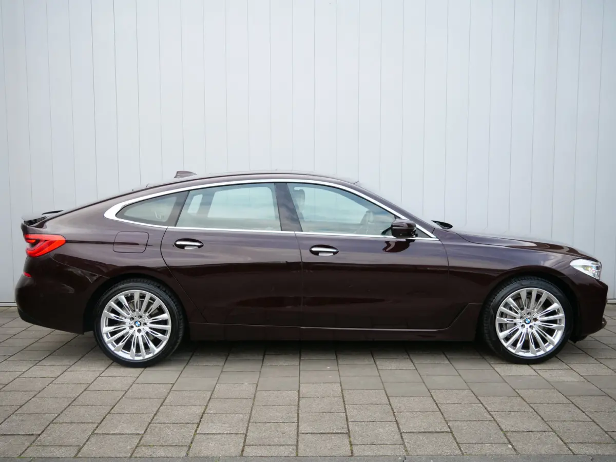 Gran Turismo 630i High Executive 259 Pk Automaat Navi / DAB / Apple Carplay / Camera / Leer / Pano-dak