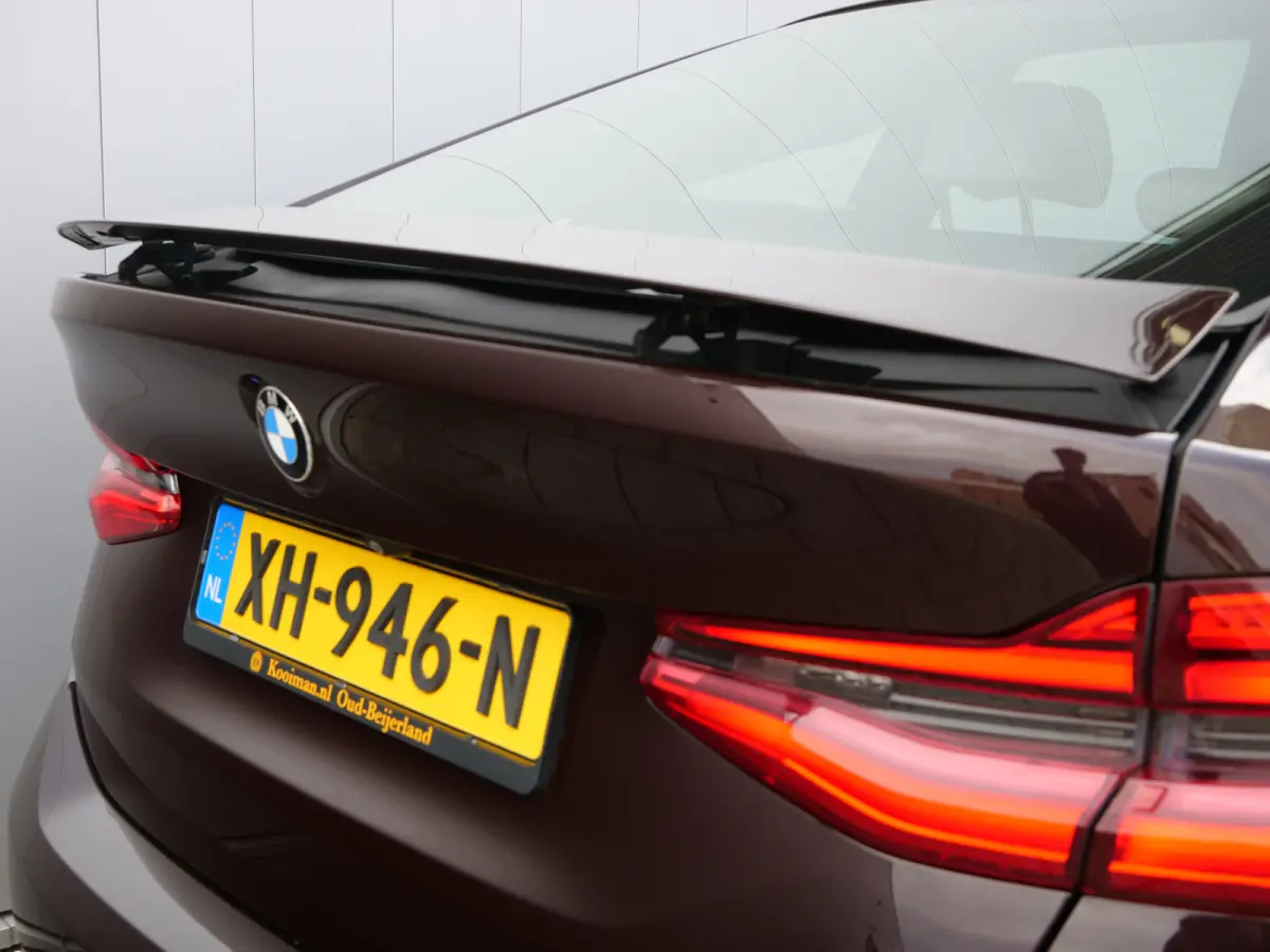 Gran Turismo 630i High Executive 259 Pk Automaat Navi / DAB / Apple Carplay / Camera / Leer / Pano-dak
