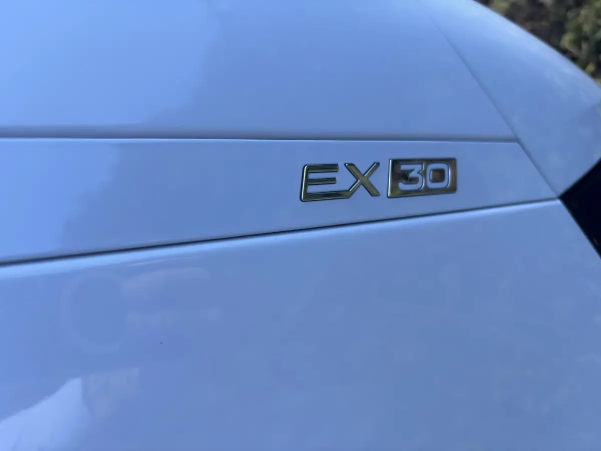 Single Motor Core | Google Navigatie | Achteruitrijcamera | Keyless | Adaptive Cruise Control | Apple CarPlay Adroid Auto